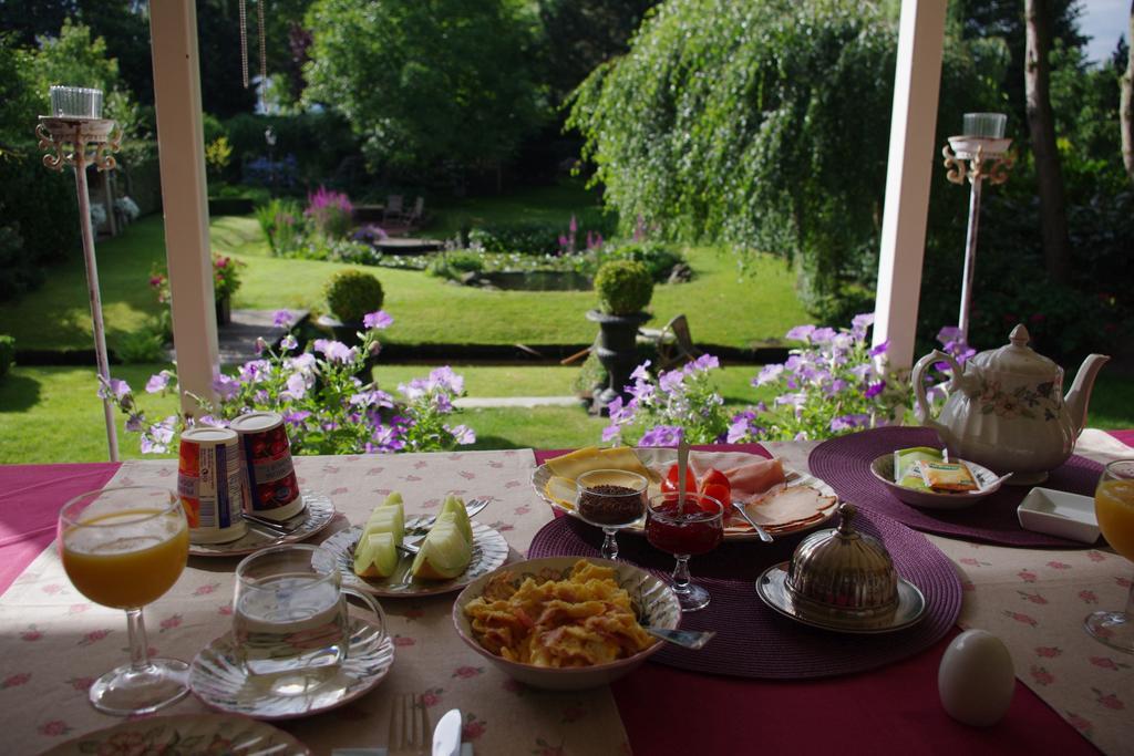 B&B Ut Bosbeekhuuske Tegelen Buitenkant foto